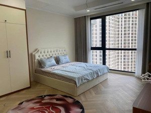 cho thuê chung cư royal city 2pn - 115m2 - giá thuê 18 triệu/tháng tại nguyễn trãi, thanh xuân.