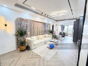 gia đình cần bán ch golden palm lê văn lương, 11,8 tỷ, 122m2, 3pn, 2wc, bc đông nam, sổ đỏ sẵn.