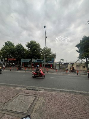 nhà cấp 4 hẻm xe tải thiên phước f9 quận tân bình tiện xây mới sau mặt tiền, 6x11 , giá 8 ty350