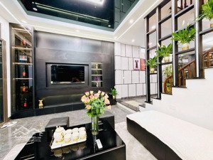 hàng cực hiếm tại trần đại nghĩa, 8,5 tỷ, 55m2, 5 tầng, 4pn, 5wc