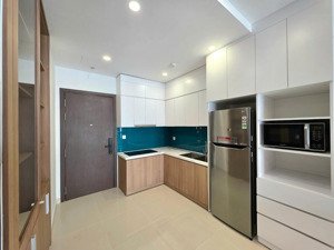 cần bán căn hộ moonlight boulevard 68m2, 2pn, 2wc, có bancon gần bx miền tây. giá thật: 2.95 tỷ tl