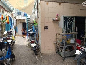 lô nhì huỳnh tấn phát 7 ngay kcx tân thuận - 138m 2 tầng 9 phòng hđ: 244tr/năm