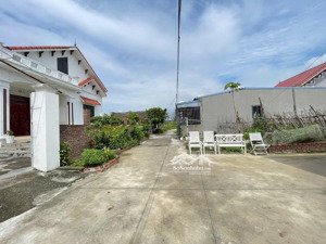 chào bán lô fo thiên hương sẵn bìa
diện tích 65m2
lô góc hai mặt tiền. đường rộng 3.7m giá 1380