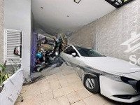 căn hiếm hoàng văn thụ-tân bình,40m² thu nhập 16tr/th -1trệt 2lầu3pn,giá 6tỷ180.sổ riêng gọi e liền