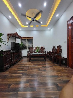 gấp ! tôi chính chủ cần bán nhanh căn góc 3 ngủ full đồ nhà đẹp, sđcc tại cc ct6 xala chỉ việc ở