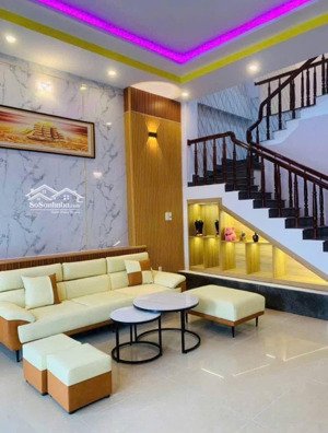 bán nhà 2 tầng siêu đẹp đường hoàng minh giám, hòa xuân, cẩm lệ đà nẵng.