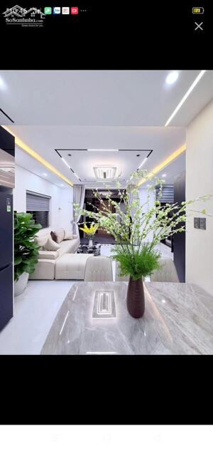 Kiệt tác 2 tầng 2 MK OTO full nội thất xịn, đường Nguyễn Phước Nguyên, giá chỉ nhỉnh,4 tỷ.