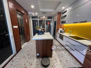 chủ gửi bán dt: 6x17m nhà 1 hầm 5 lầu tại vạn phúc cityvị trí khang hiếm - nội thất cao cấp