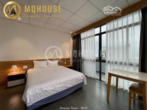 penthouse/1pn không gian thoáng,nội thất sang trọng,dịch vụ tốt,cách ga metro chỉ 10p đi bộ
