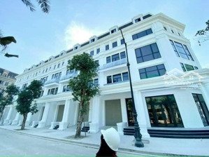 cho thuê nhà hồ tùng mậu 100m2 x 6 tầng, đầy đủ điều hòa thang máy giá chỉ 45tr/tháng