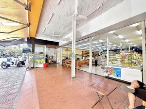 cho thuê mặt bằng siêu rộng 500m2 mặt tiền khu đông khách du lịch giá 270 triệu/tháng
