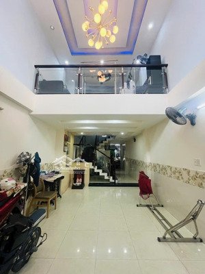 bán nhà chính chủ hẻm xe hơi phạm hùng quận 8, 70m2, 5 tầng, 6pn, không quy hoạch.