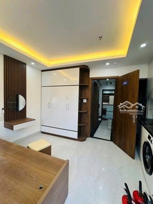 nhỉnh 8 tỷ có nhà dòng tiền 6t thang máy, 11phòng khép kín cho thuê gần đh công nghiệp hn