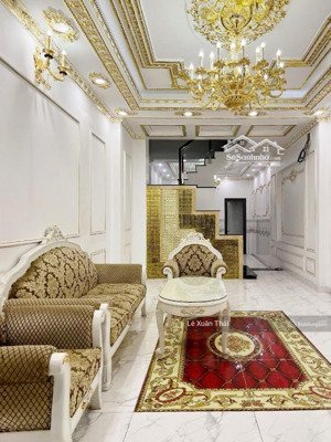 bán nhà đường 3/2 q10, 5 tầng, 62m2 ngang 4.2m, hxh. 13.2 tỷ. gần hà đô centrosa.