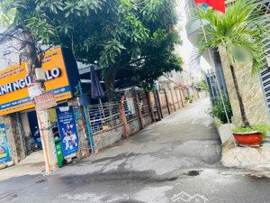 nhà 3 lầu với diện tích lớn 93m2. ngay võ văn ngân, bình thọ, thủ đức. giá chỉ còn 8 tỷ