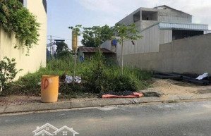 chính chủ xoay vốn bán gấp lô đất 1 tỷ 200 dt 100m2 full thổ tân đông hiệp dĩ an bình dương