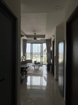 tôi cần bán căn góc 69m2 view hướng nam ,và view hồ bơi ,nhà mát quanh năm ,giá 3.877