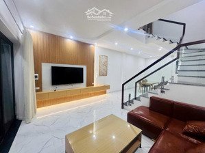 chính chủ bán nhà phố đội cấn. 58m2. 3 ngủ. ko quy hoạch. 8,5 tỷ.