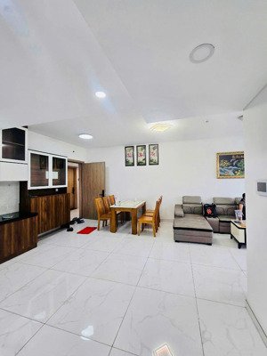 cho thuê căn 117 m2, 3pn, 2wc full nội thất diamond alnata giá 22 triệu/th (bao 1 năm phí quản lý)