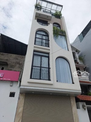 bán nhà phố cổ linh - đối diện aeon mall - 3 bước ra ôtô tránh - nội thất lung linh - nhỉnh 11 tỷ