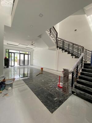 Nhà 3 lầu mới xây MT đường 30mét KDC Khang Điền - Gia Hoà