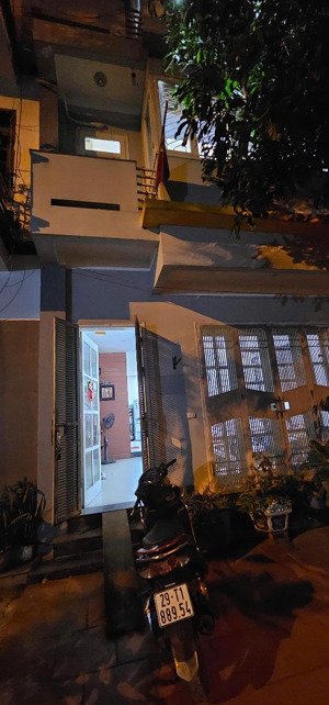 16,7 tỷ siêu phẩm 60m2 ngô thì nhậm mặt tiền cực đẹp ô tô tránh vị trí kinh doanh vàng