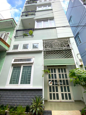 tôi cần bán nhà căn góc đường lê văn sỹ q.pn - dt 60m2, ngang 5.1m, 5 tầng, mới đẹp - 10.9 tỷ