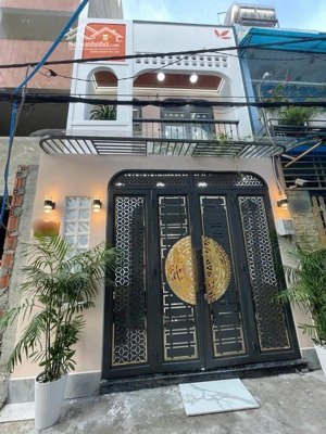 chủ kẹt cần bán gấp nhà hẻm ô tô 125/* bùi đình túy bình thạnh. 52m2 - giá 2 tỷ 39