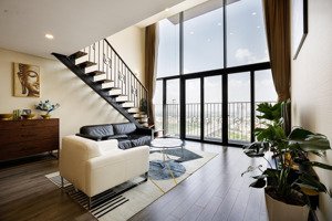 chính chủ cho thuê căn hộ 1pn pentstudio , tầng đẹp view hồ tây, sân vườn siêu thoáng. giá tốt