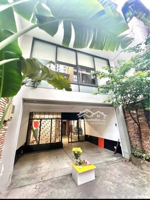 cho thuê nguyên căn phổ quang cho thuê mở workshop - 60 triệu 5.5*20m 3 lầu 60tr/tháng