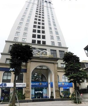 miễn tg. nhỉnh hơn 5 tỷ có ngay căn hộ 74,5m2 2p ngủ le capitole 27 thái thịnh, có slot oto