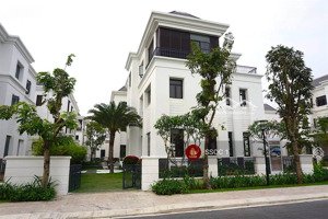 biệt thự đơn lập vinhomes central park 300m2 view landmark 81, full nội thất, sổ hồng lâu dài