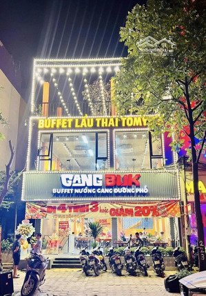 cho thuê nhà mặt phố trung hoà. 165m² x 5 tầng. vị trí vàng, khu vực sôi động. giá thuê cực hợp lý.