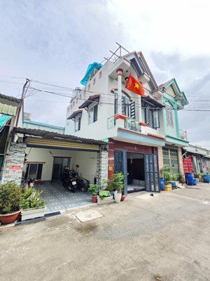 3.2 tỷ/ bán nhà ngang 8.4m hàng hiếm gần kdc hoà lân thuận giao 19 tp thuận an đường oto