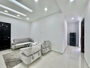 cho thuê căn 1 phòng ngủ_1pk_1pb rộng máy giặt riêng full nt mới ngay cmt8 quận 10