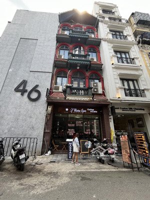 cho thuê mbkd nhà chung 100m x 3t, mt 5m, gần nhà thờ lớn cực đông khách du lịch 