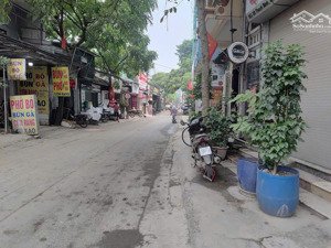 bán gấp nhà mỗ lao hà đông: dt 41m2, 5 tầng thang máy, lô góc, trước nhà 2 ô tô tránh, trên 10 tỷ