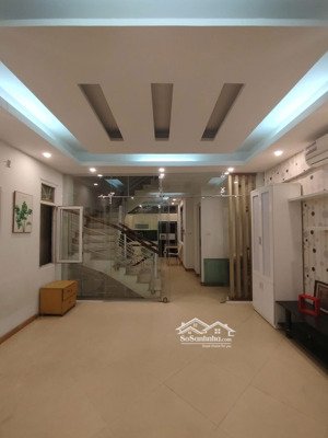 bán nhà riêng phố văn cao, liễu giai 10m ra phố, vài bước ra hồ tây 61m2, 5 tầng, mt 4.7m, giá 13.5