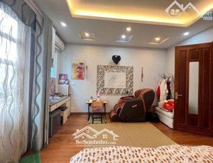cho thuê nhà 4 tầng 11 triệu 85m2 - kinh doanh - văn phòng đường trâu quỳ oto đỗ cửa