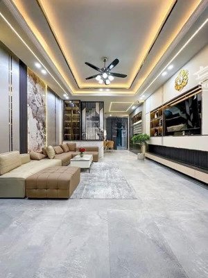 siêu phẩm! thái thịnh, 2 thoáng, gần ô tô, nhà đẹp dân xây chắc chắn,full nt mặt tiền rộng, 47m2*5t