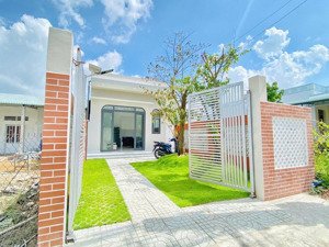 cần bán nhanh để sang nước ngoài định cư căn nhà vườn siêu đẹp 118m2 , shr , giá chốt 790 triệu