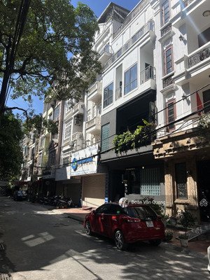 phân lô, vỉa hè, kinh doanh. bán nhà mặt ngõ pháo đài láng, dt 50m2_5 tầng_mt 4,3m_giá 22 tỷ.