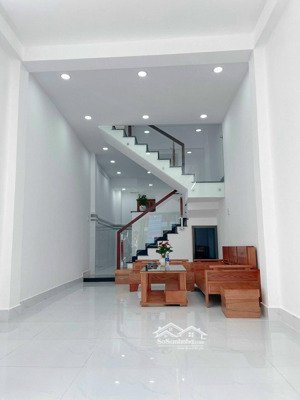 cần bán nhà mới xinh hẻm 6m lê văn duyệt - liền kề q.1. dt: 4x12m. trệt, lầu mới đẹp. bán gấp 7 tỷ