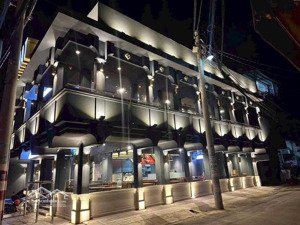 bán gấp nhà siêu phẩm góc 2mt đường đặng văn bi tp,thủ đức,dt 8,4x22 ( số nhà 168 nói lên tất cả)