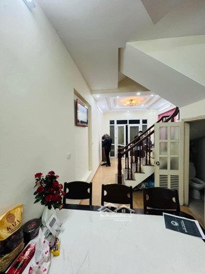 bán nhà thuỵ khuê - 2 thoáng - 36m2 x 5 tầng - ngõ rộng 3m - gần phố - chỉ 8,35 tỷ có tl