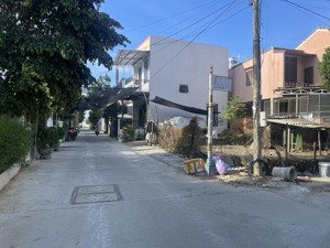 1 tỷ x cho lô góc đường nguyễn trung trực, cẩm nam. giá siêu đầu tư cho khách nhanh tay