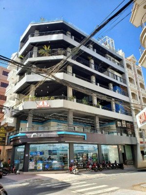 bán căn góc 2 mặt tiền phan văn trị, bãi sau thùy vân dòng tiền 130tr/tháng giá tốt chỉ 65 tỷ tl