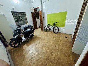 chính chủ cần tiền bán nhanh căn nhà phố hoàng mai - dân xây chắc chắc - 32m2 - 5,35 tỷ