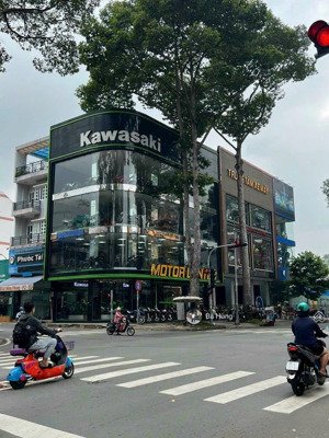 siêu phẩm! bán nhà 4 tầng mặt tiền nguyễn trãi. dt: 8 x 17m - hđt: 146 triệu/th, giá chỉ 42 tỷ tl