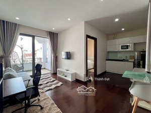 căn hộ nguyễn cư trinh q. 1, 1pn 1pk ban công siêu rộng - dt 58m2 dịch vụ dọn dẹp giặt sấy 2l/tuần